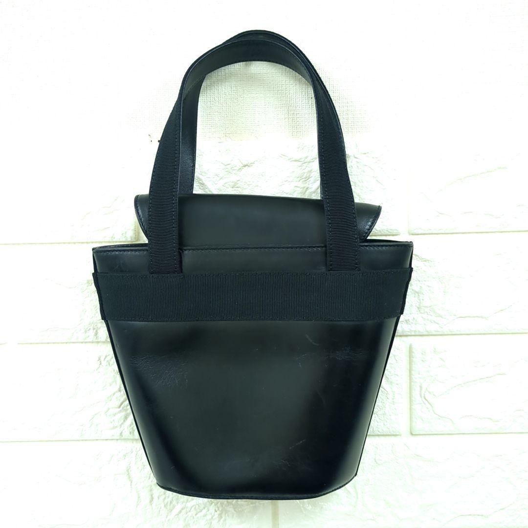 Salvatore Ferragamo Vara Bow Leather Handbag Black Gold Hardware Made in Italy