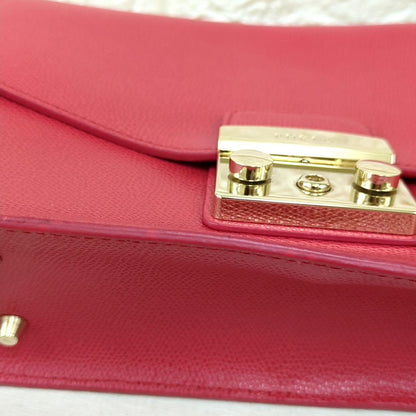 FURLA Metropolis Leather Chain Shoulder Bag Deep Pink Gold Hardware Made in Italy