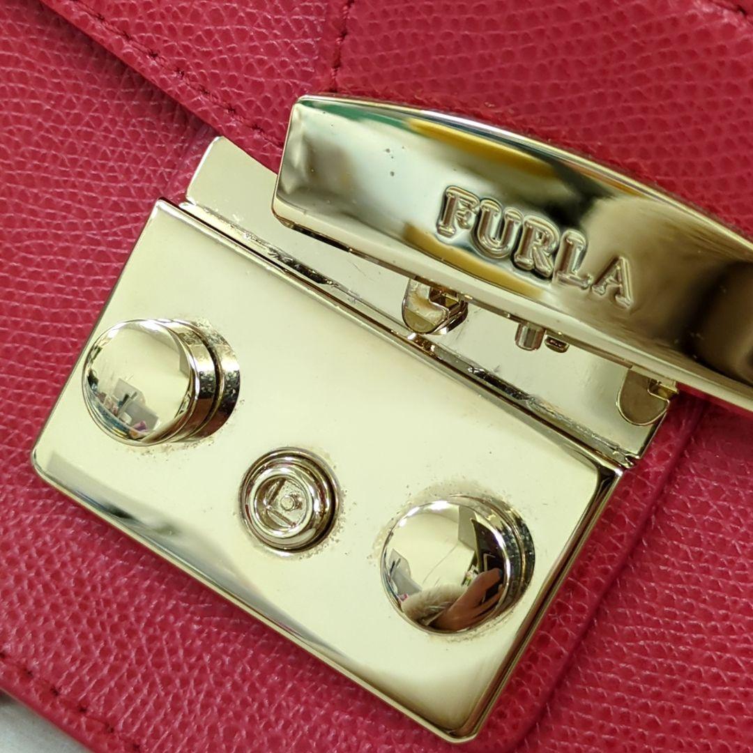 FURLA Metropolis Leather Chain Shoulder Bag Deep Pink Gold Hardware Made in Italy